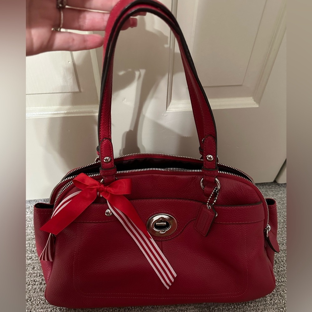 Coach Penelope turnkock satchel pebble leather shoulder bag